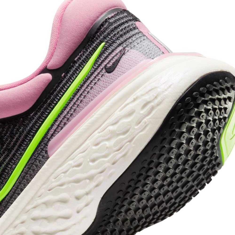 Women’s Nike ZoomX Invincible Run Flyknit Pink CT2229 002 Running Flyknit NEW - Picture 4 of 11
